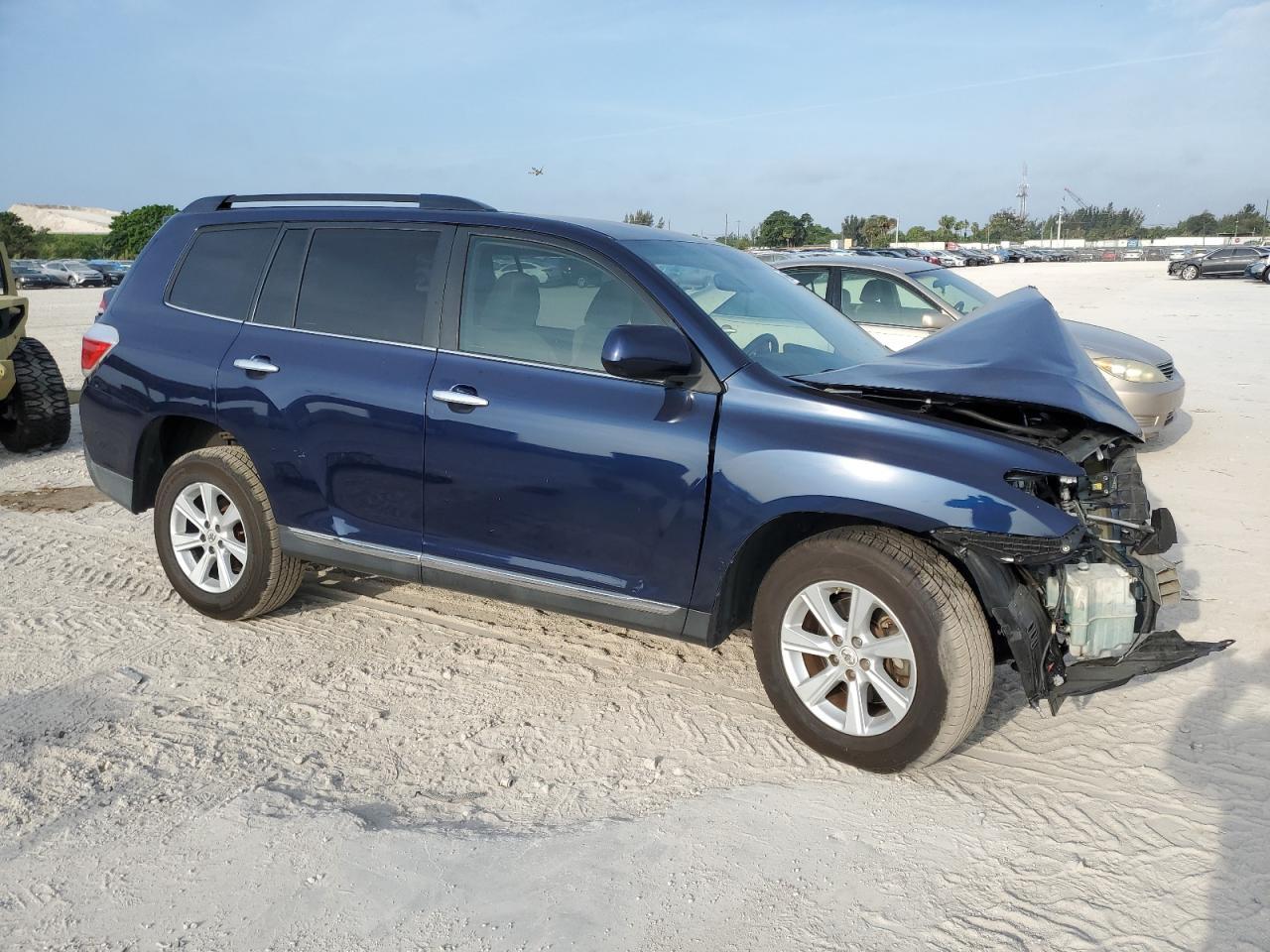 2011 TOYOTA HIGHLANDER - Фото 4