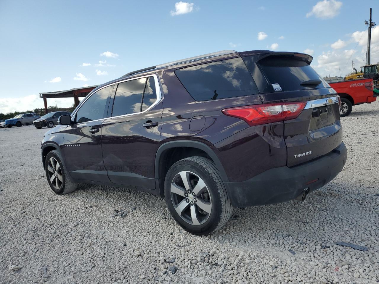 2018 CHEVROLET TRAVERSE L - Фото 2