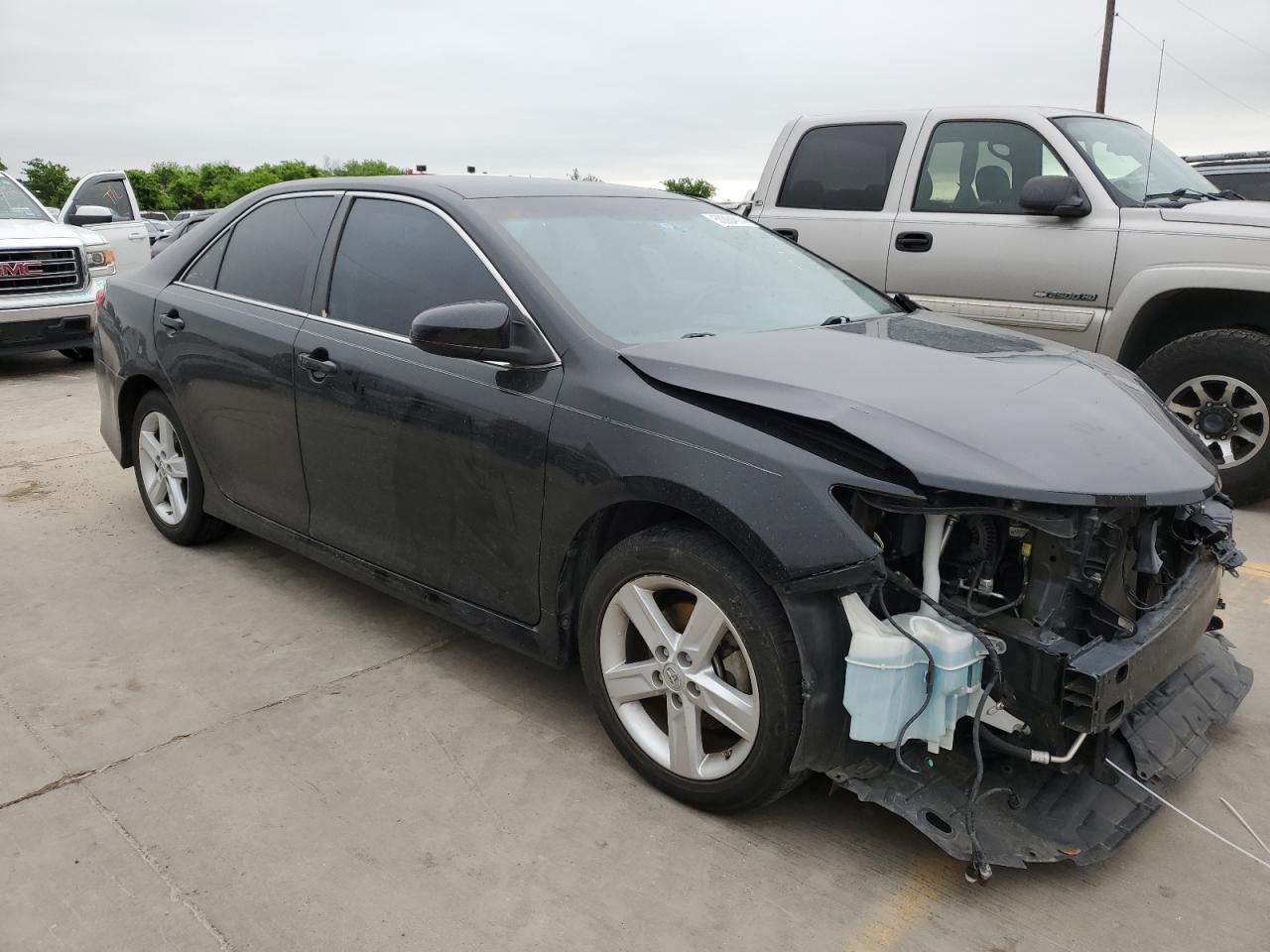 2014 TOYOTA CAMRY L - Image 4