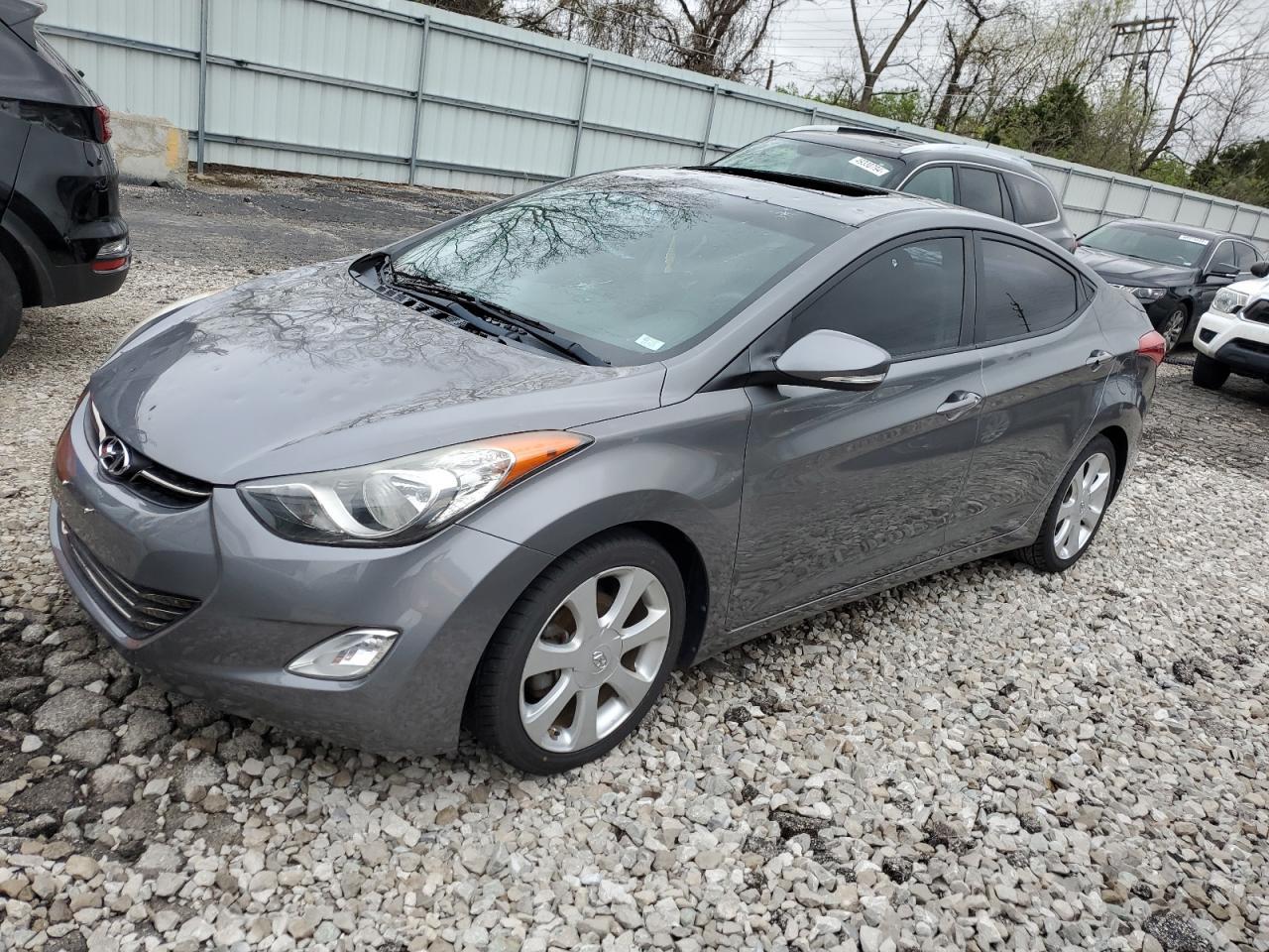 2013 HYUNDAI ELANTRA GL