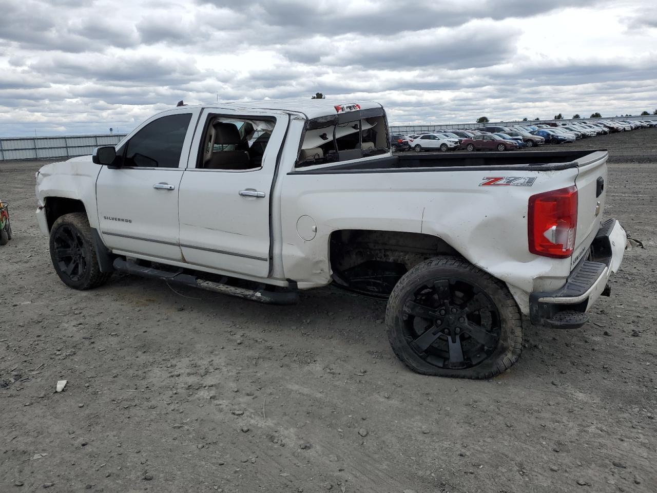 2017 CHEVROLET SILVERADO - Image 2