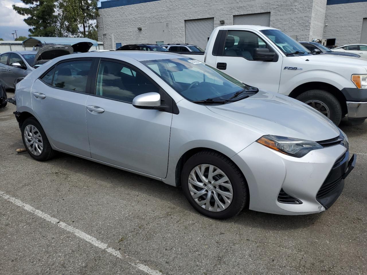 2018 TOYOTA COROLLA L - Фото 4