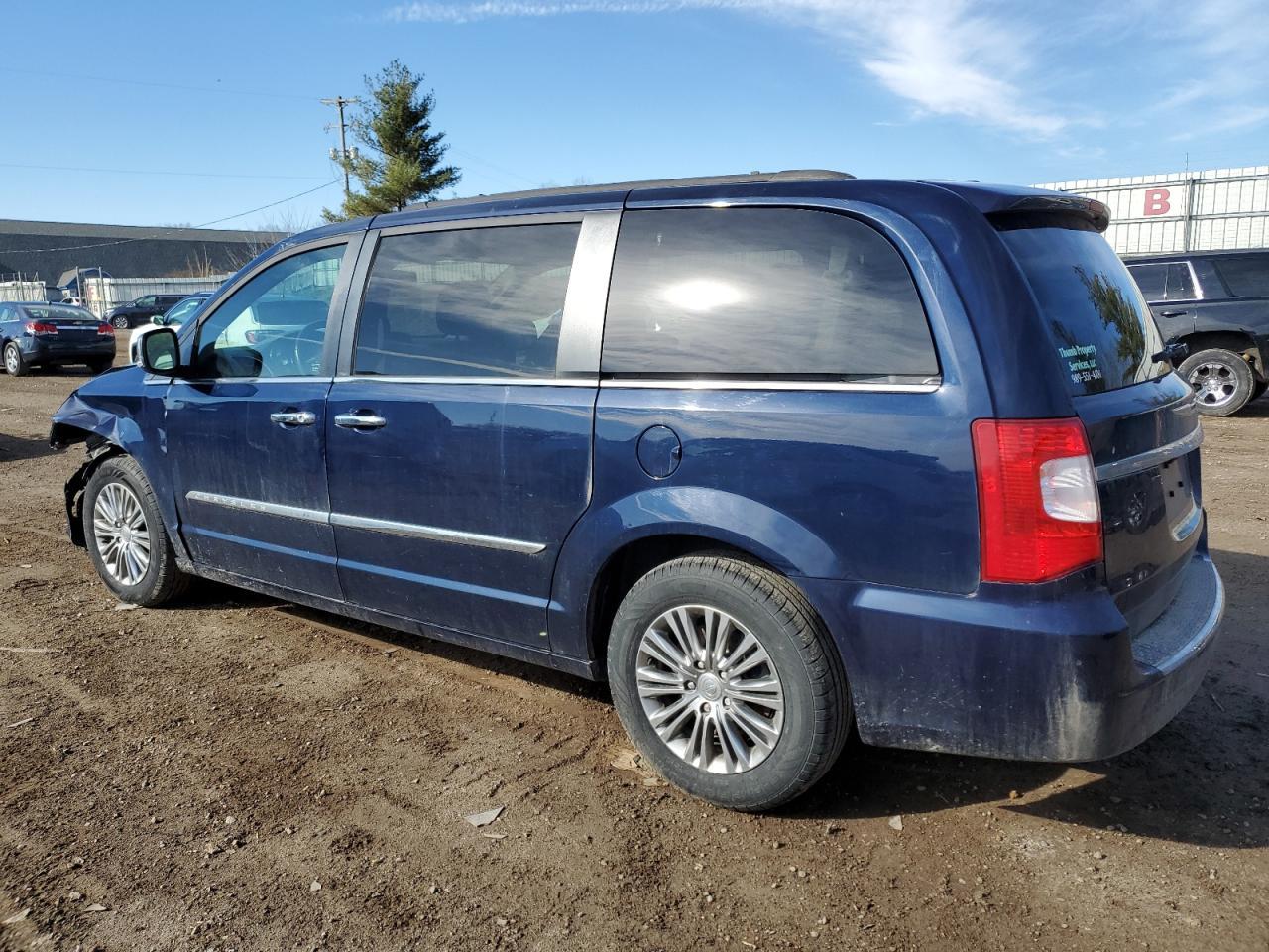 2014 CHRYSLER TOWN & COU - Фото 2