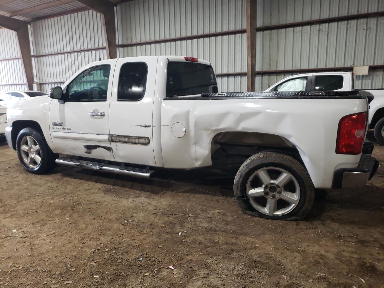 2012 CHEVROLET SILVERADO - Фото 2