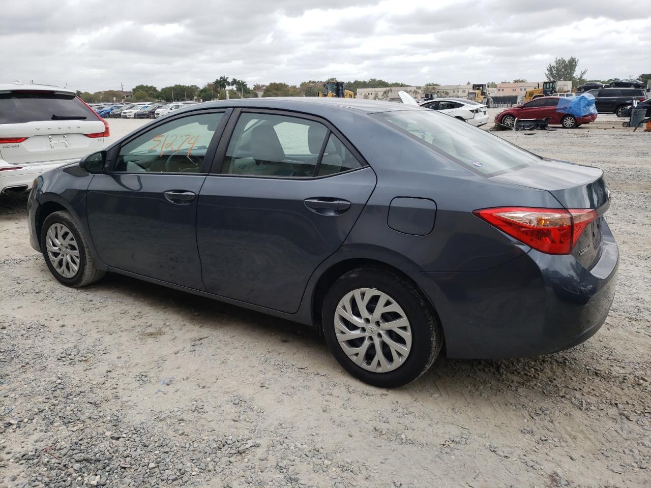 2018 TOYOTA COROLLA L - Фото 2