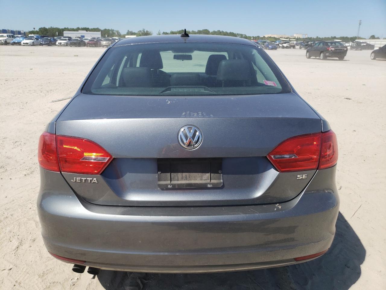 2014 VOLKSWAGEN JETTA SE - Image 6