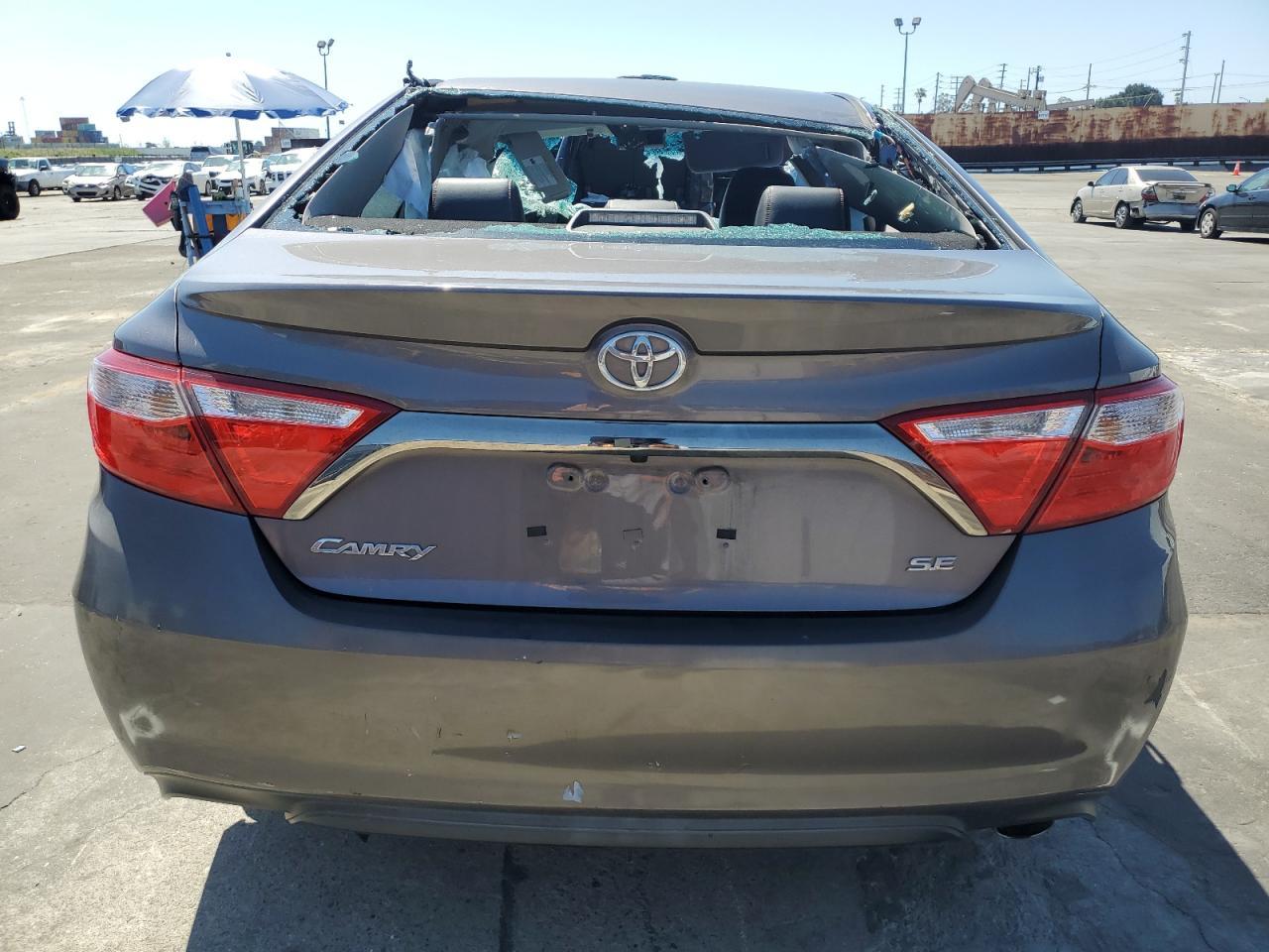 2015 TOYOTA CAMRY LE - Image 6