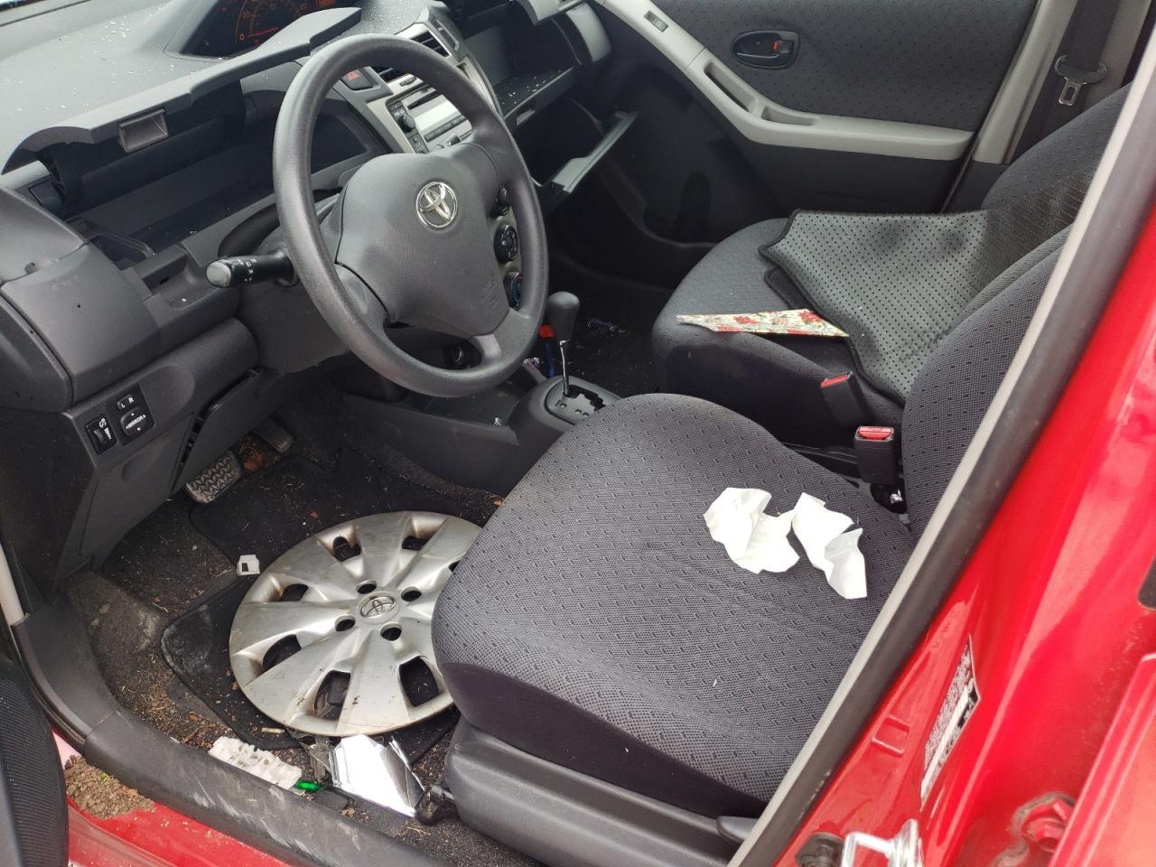 2011 TOYOTA YARIS - Фото 7