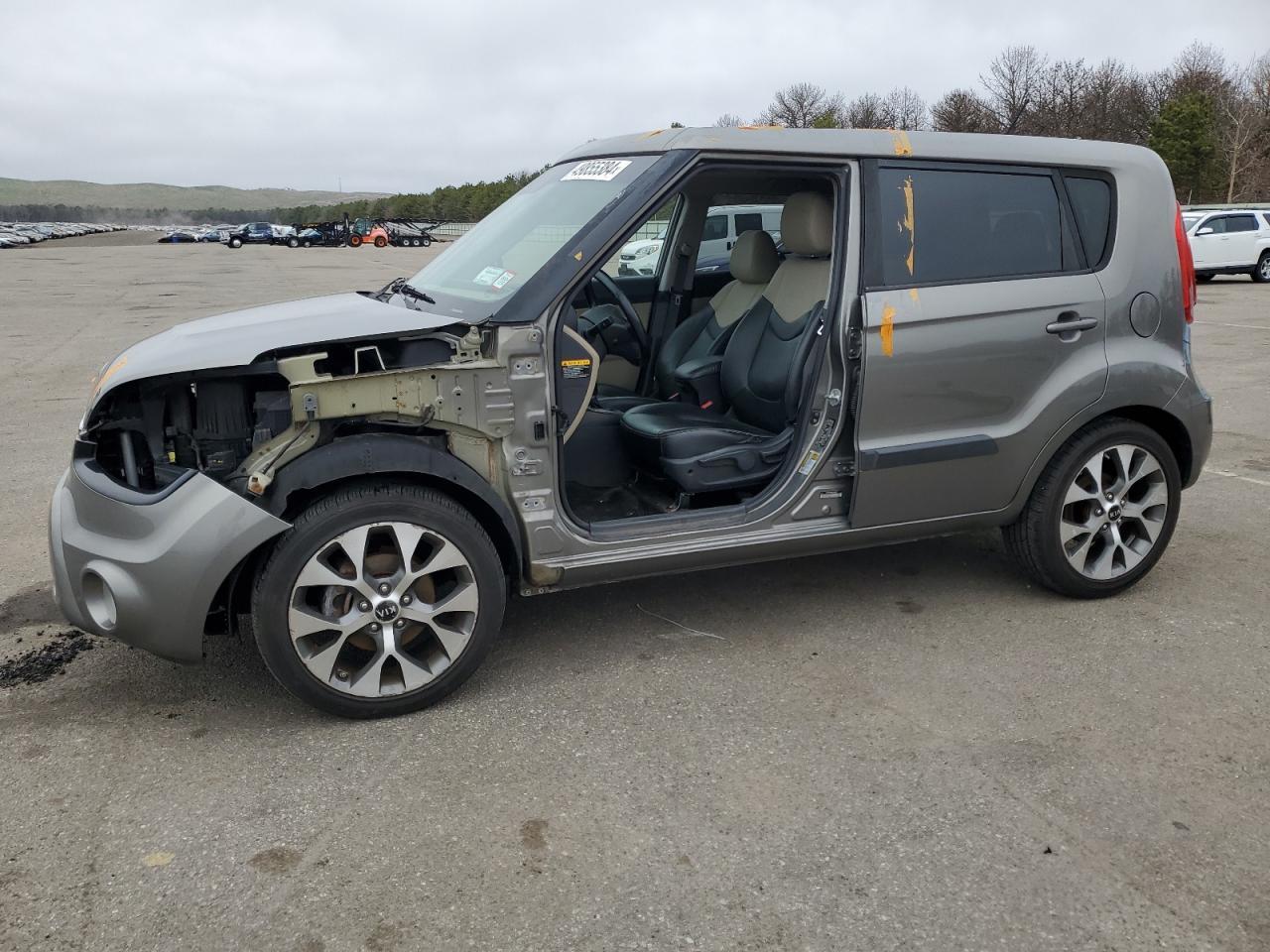 2013 KIA SOUL +