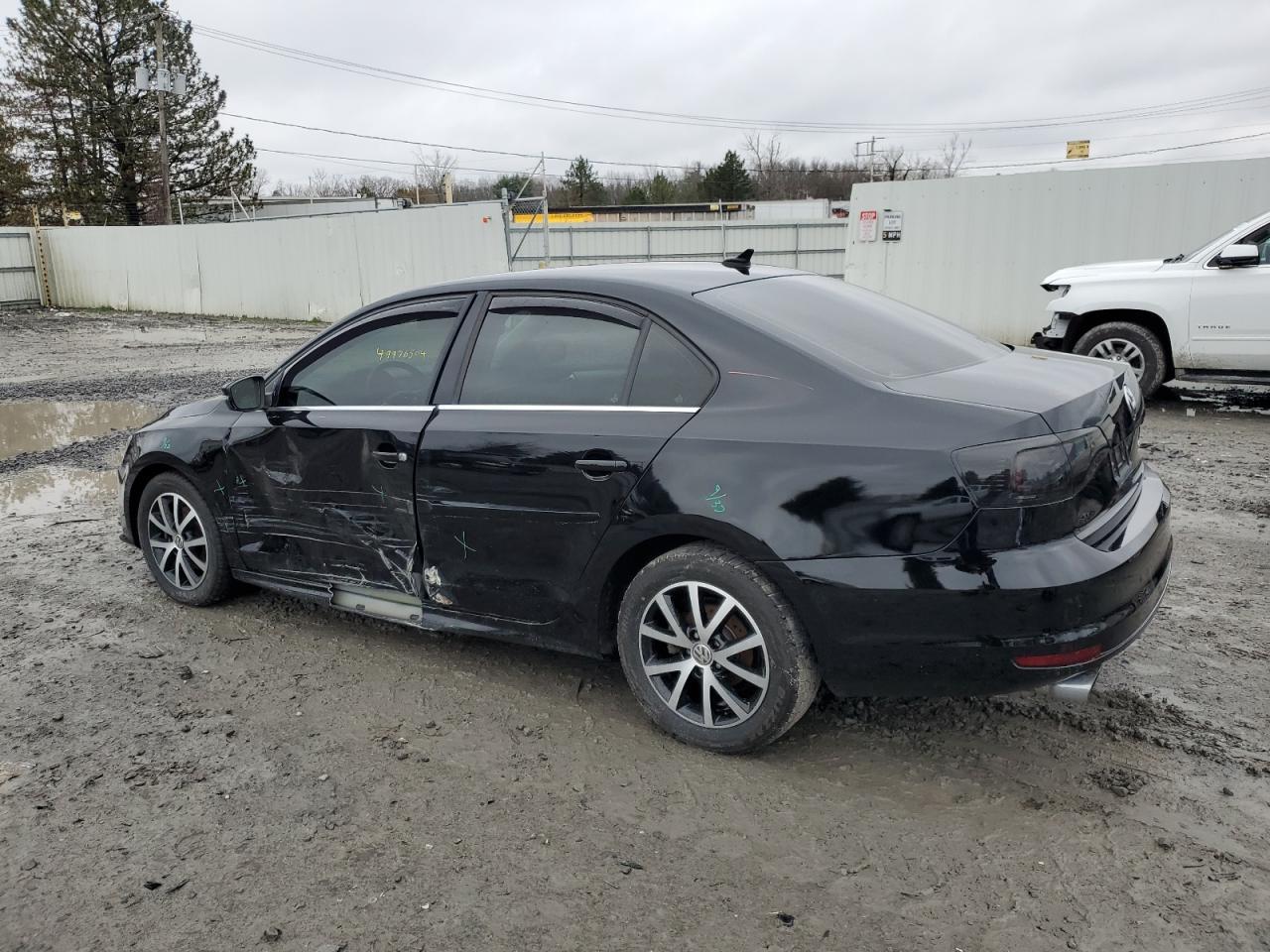 2017 VOLKSWAGEN JETTA SE - Image 2
