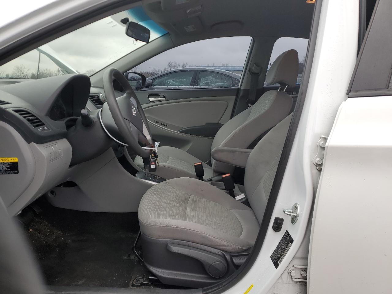 2017 HYUNDAI ACCENT SE - Image 7