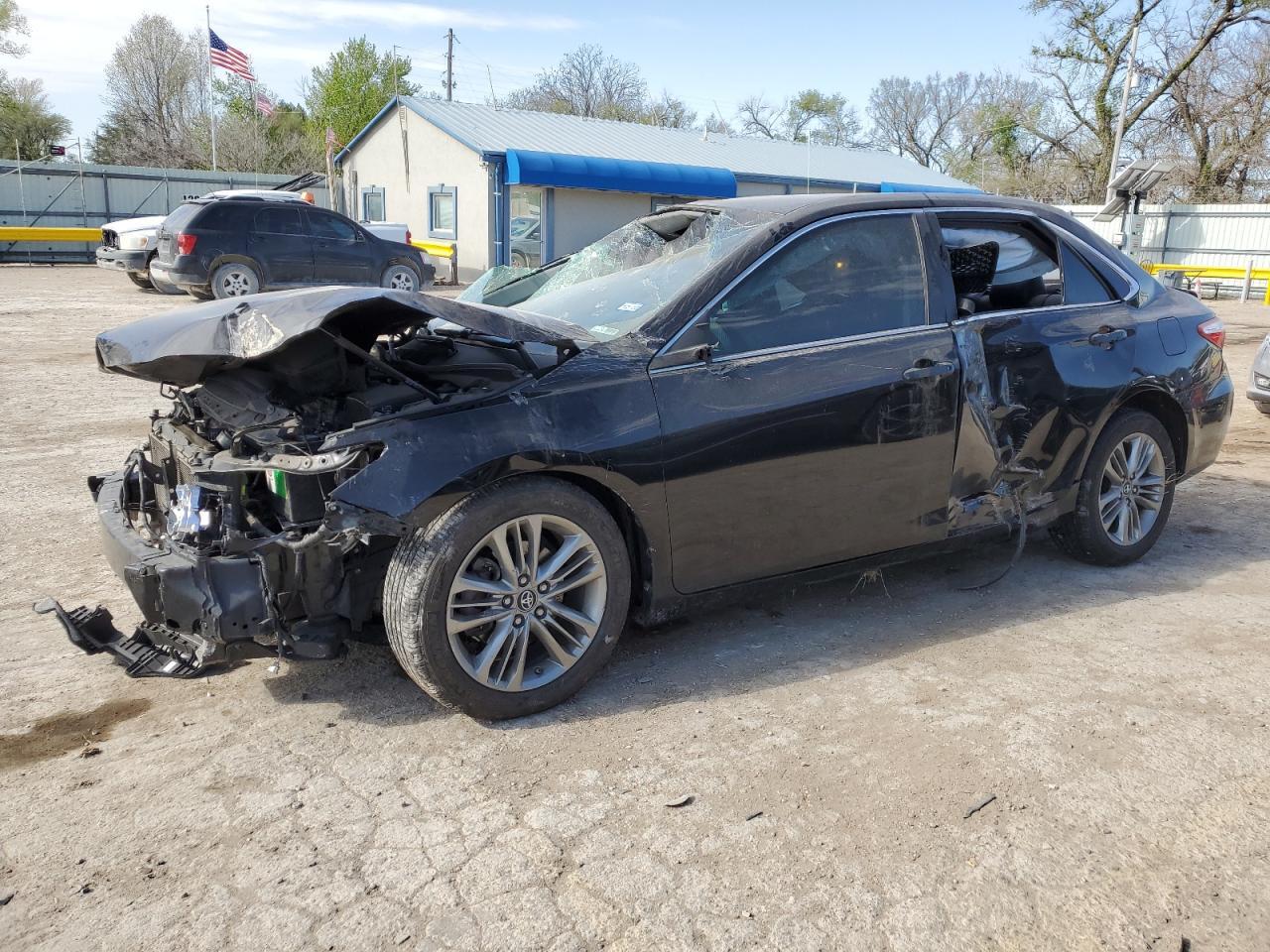 2017 TOYOTA CAMRY LE car image