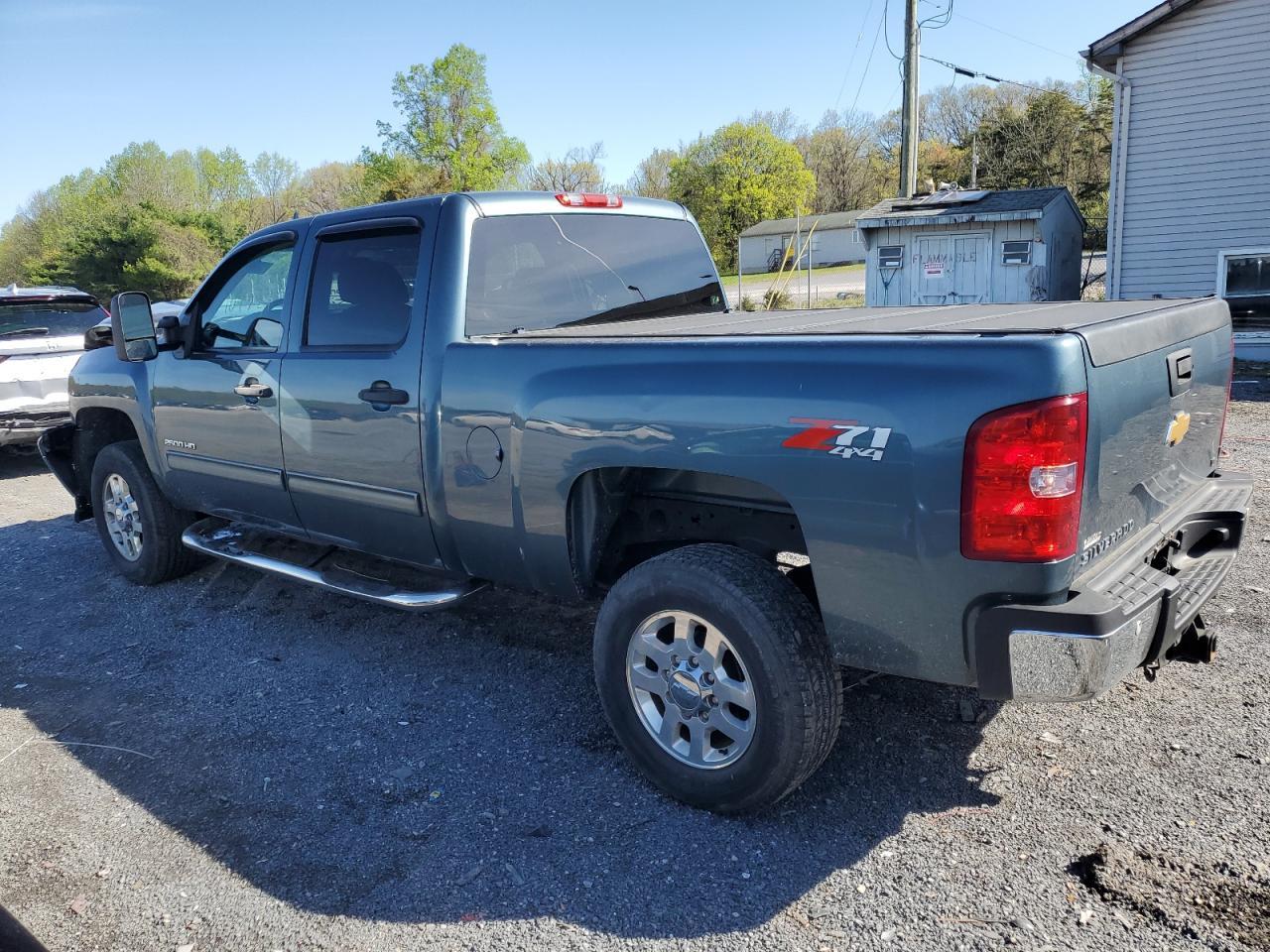 2012 CHEVROLET SILVERADO - Image 2