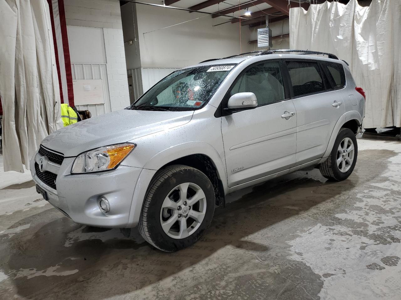 2011 TOYOTA RAV4 LIMIT