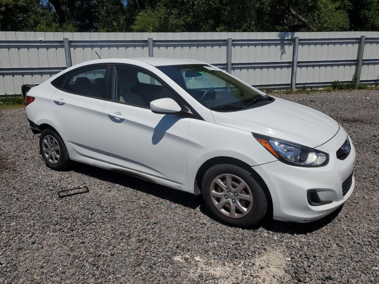 2014 HYUNDAI ACCENT GLS - Фото 4
