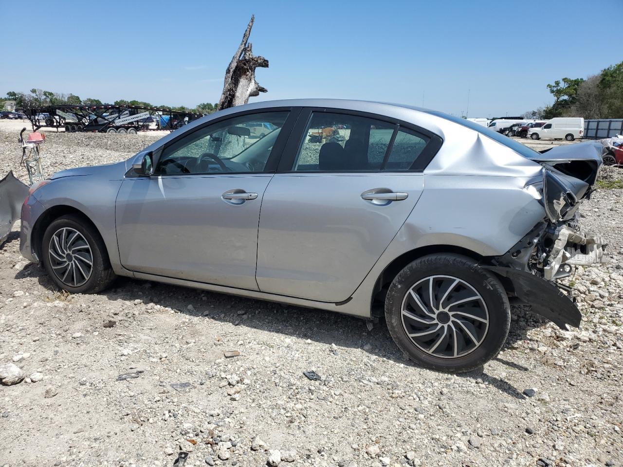 2013 MAZDA 3 I - Фото 2