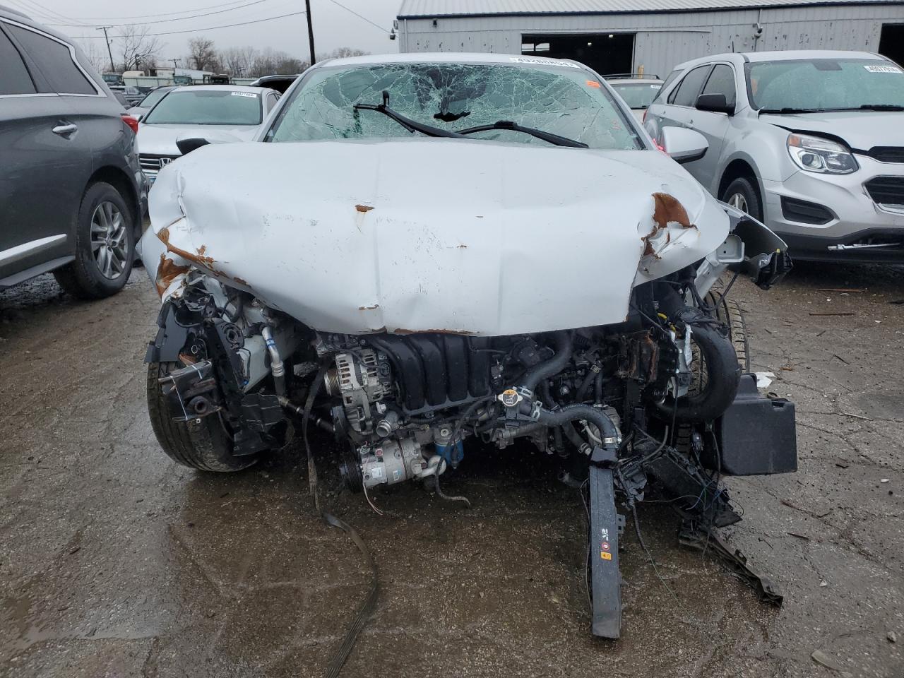 2019 HYUNDAI ELANTRA SE - Фото 5