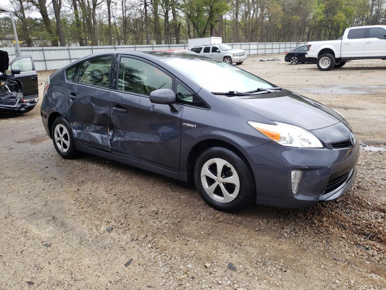 2013 TOYOTA PRIUS - Image 4