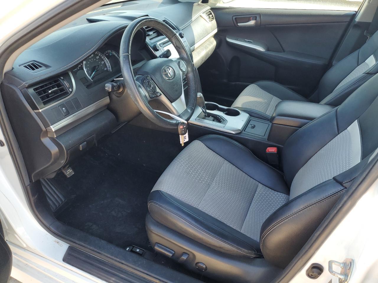 2014 TOYOTA CAMRY L - Image 7
