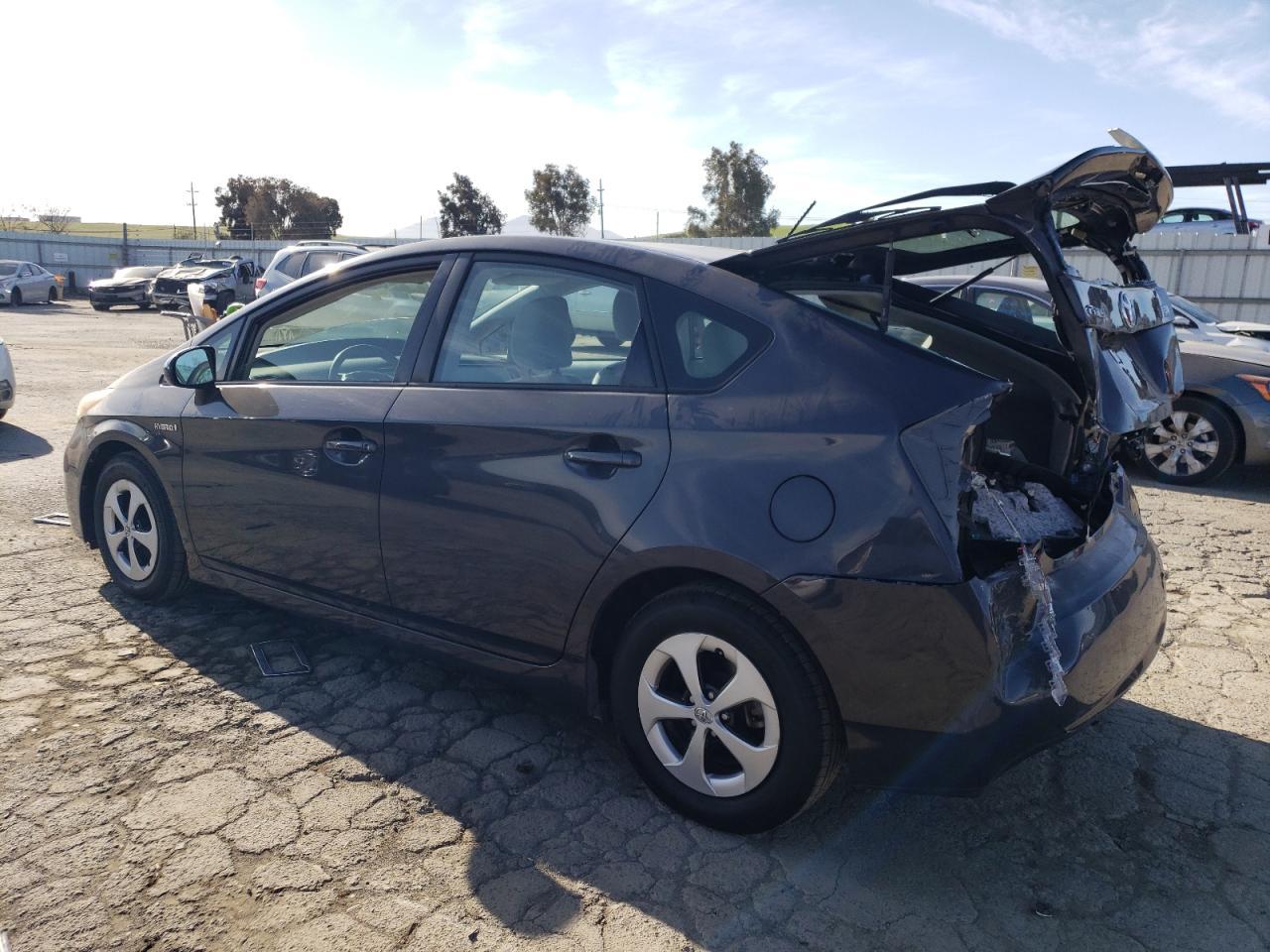 2013 TOYOTA PRIUS - Фото 2