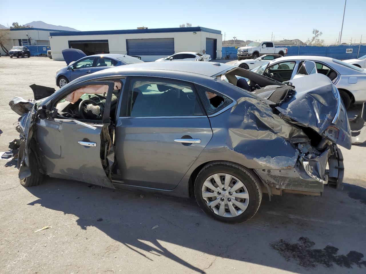 2017 NISSAN SENTRA S - Фото 2