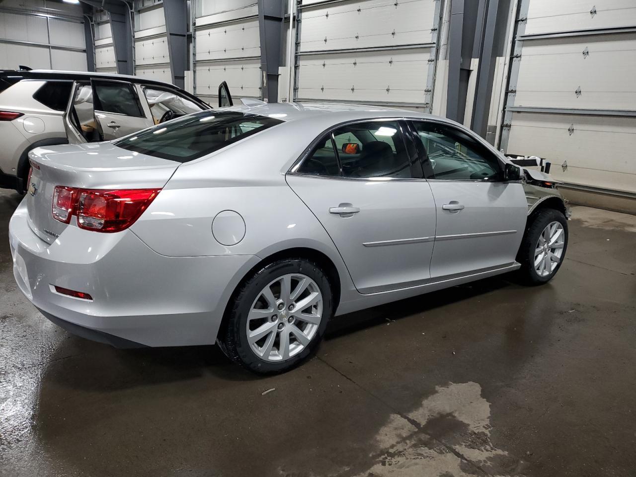 2015 CHEVROLET MALIBU 2LT - Image 3
