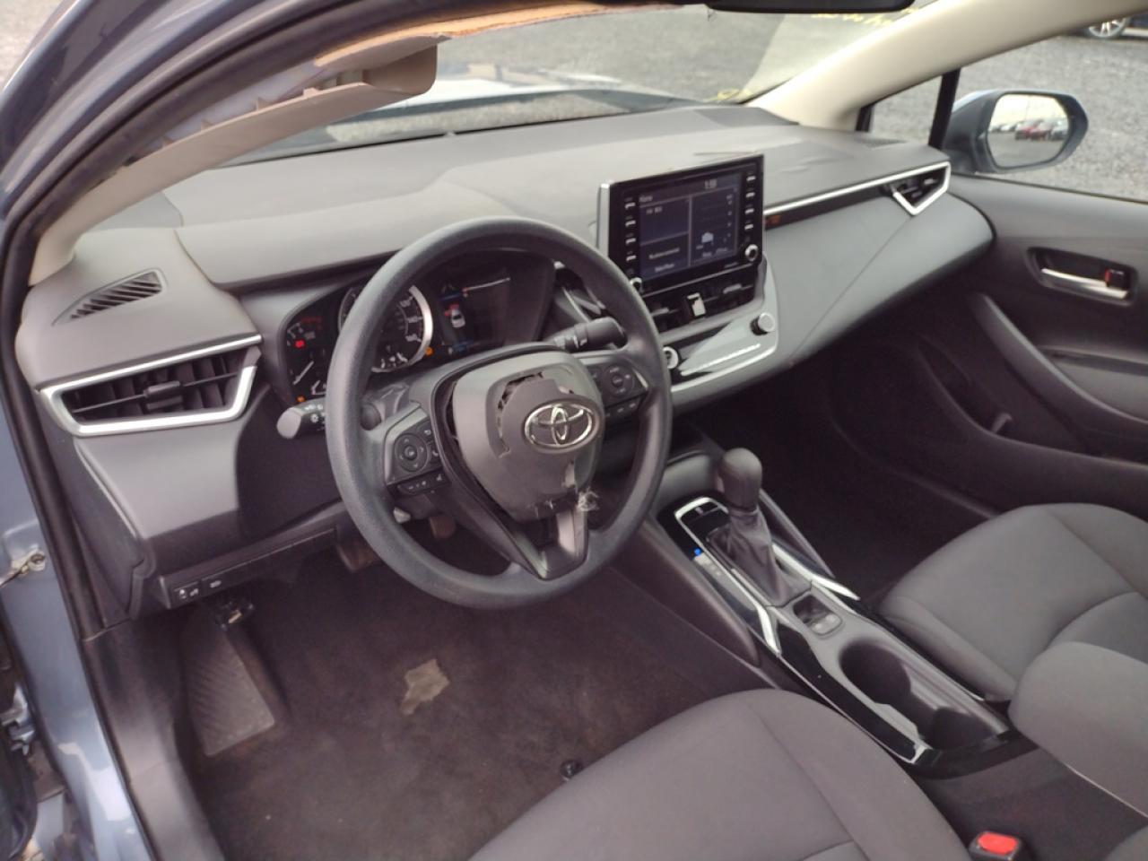 2021 TOYOTA COROLLA LE - Фото 6