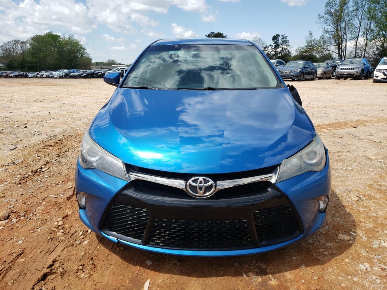 2017 TOYOTA CAMRY LE - Image 5