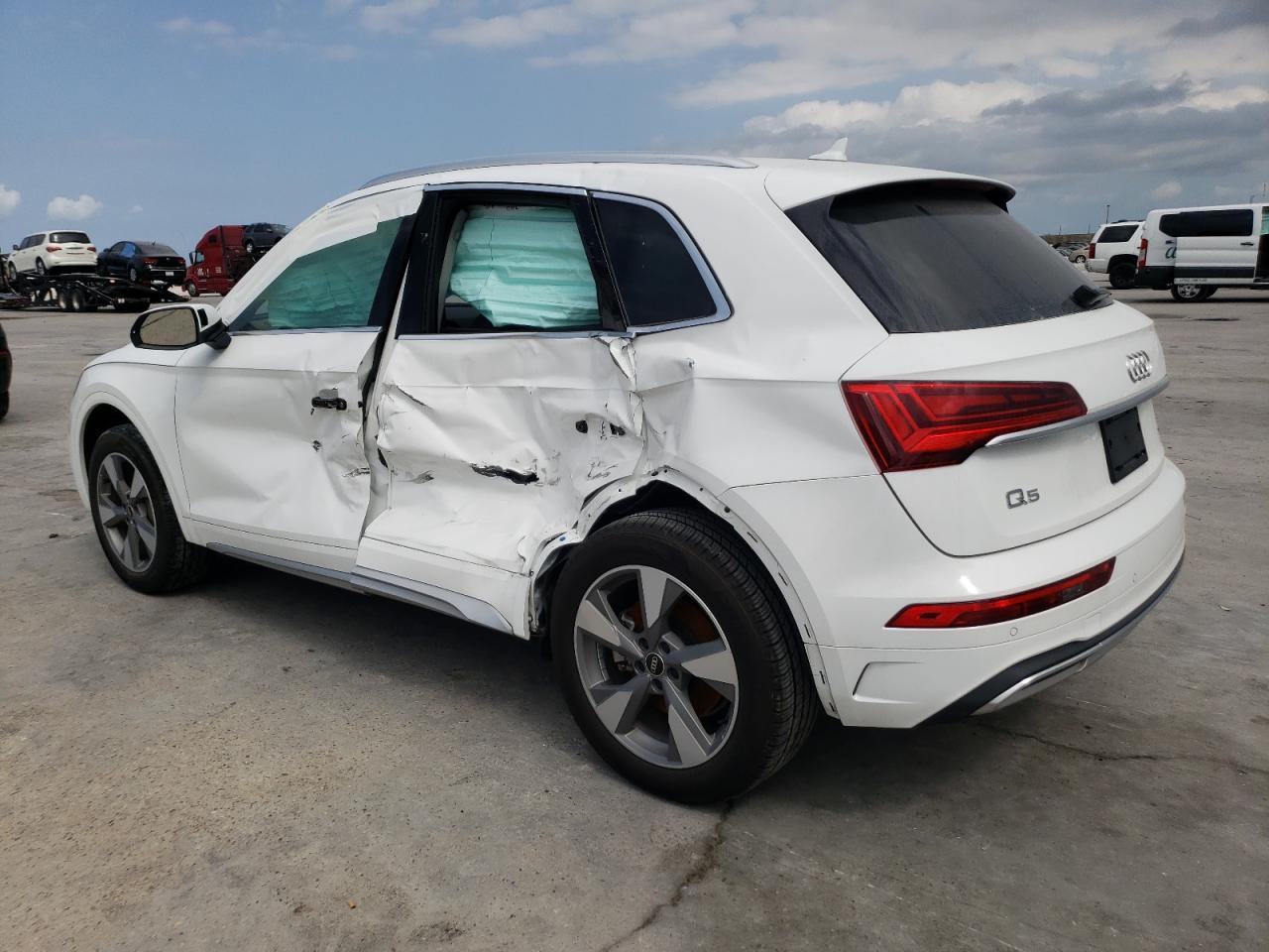 2022 AUDI Q5 PREMIUM - Image 2
