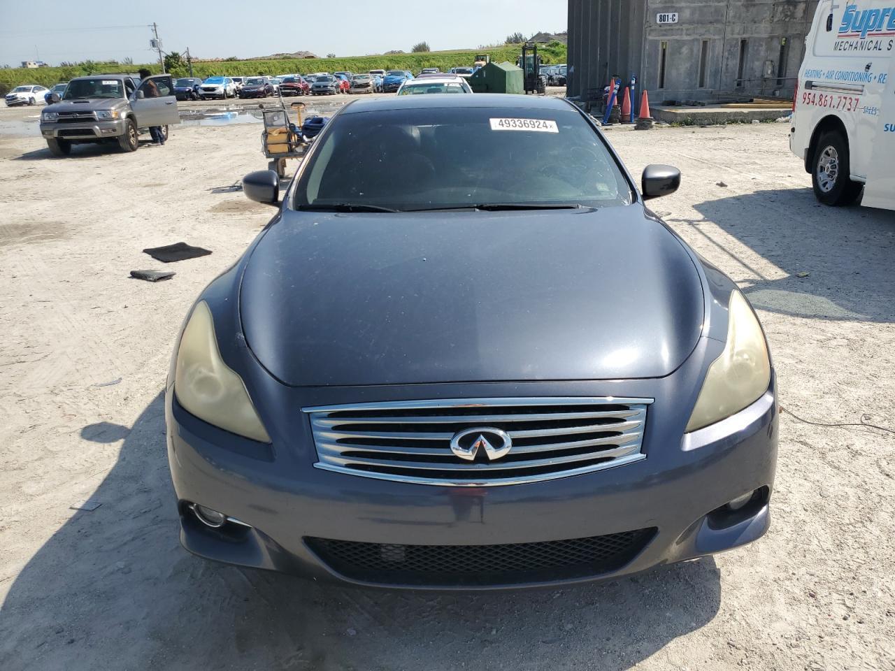 2011 INFINITI G37 BASE - Image 5
