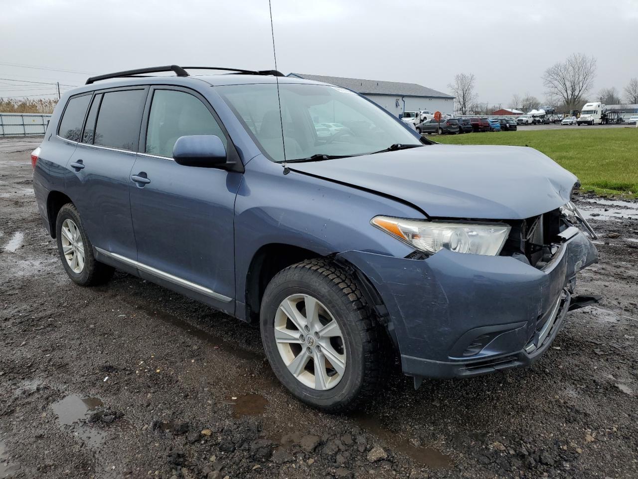 2011 TOYOTA HIGHLANDER - Фото 4