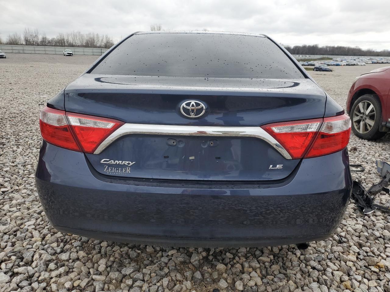 2017 TOYOTA CAMRY LE - Image 6