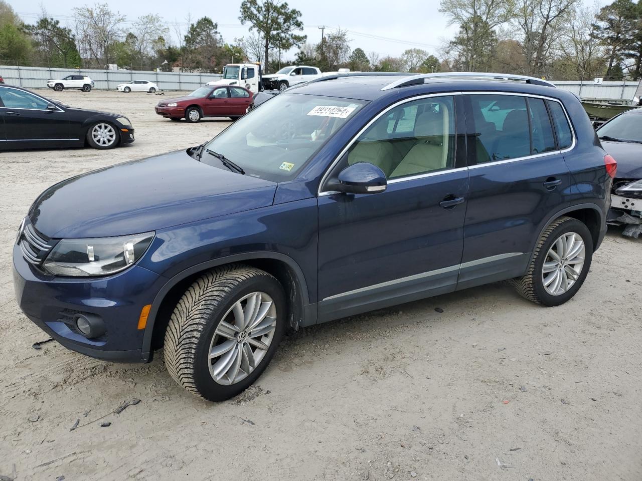 2015 VOLKSWAGEN TIGUAN S