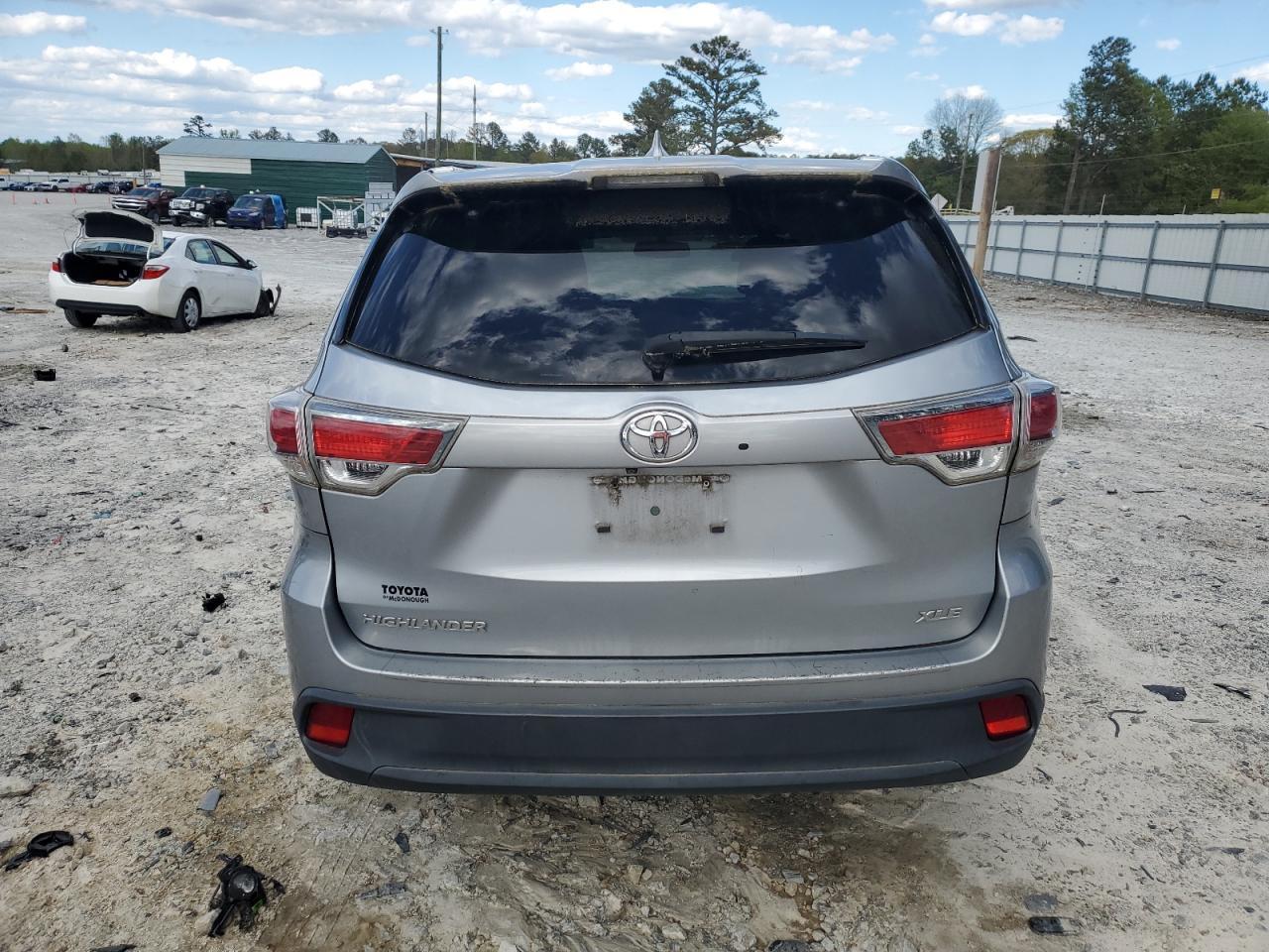 2014 TOYOTA HIGHLANDER - Фото 6