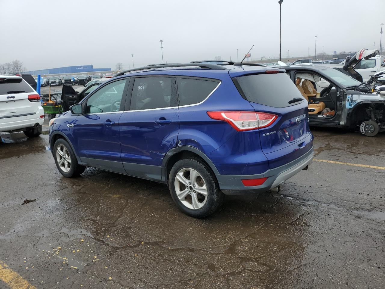 2013 FORD ESCAPE SE - Image 2