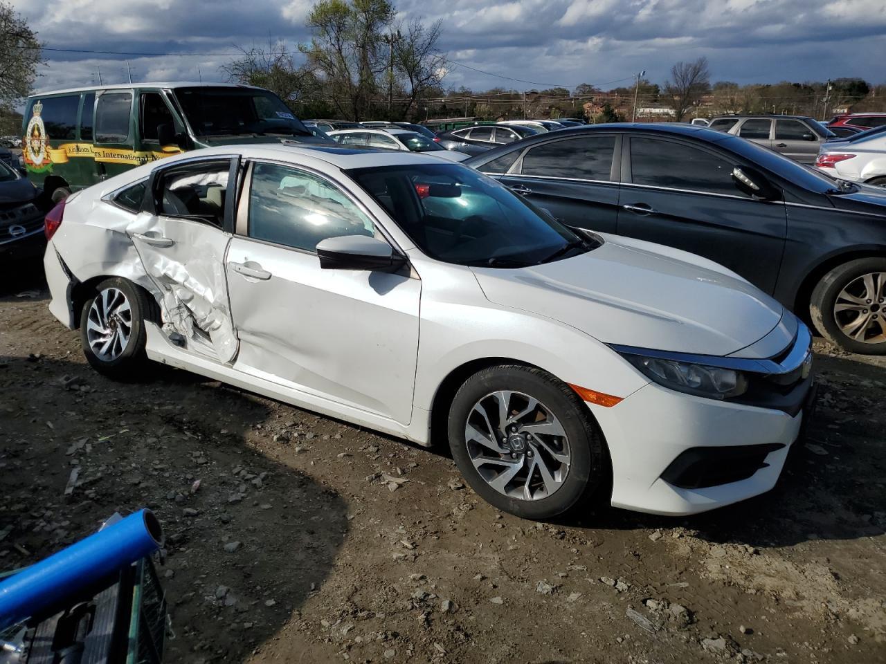 2016 HONDA CIVIC EX - Image 4