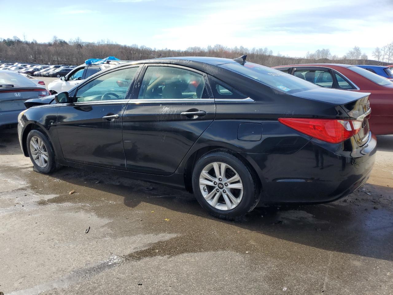 2011 HYUNDAI SONATA GLS - Image 2
