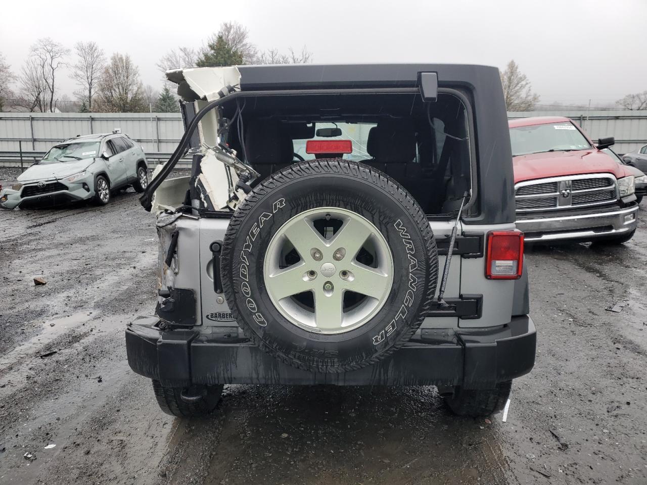 2014 JEEP WRANGLER U - Image 6