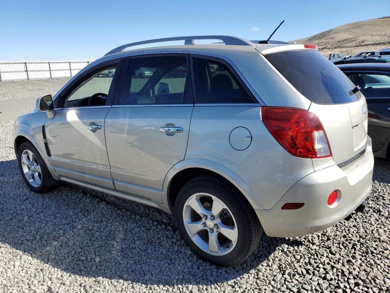 2013 CHEVROLET CAPTIVA LT - Image 2