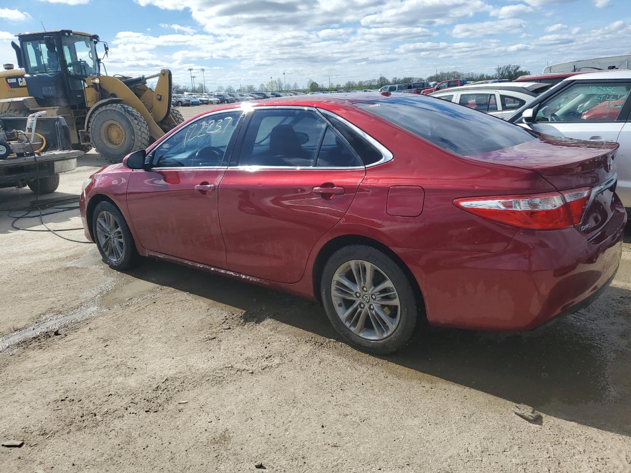 2017 TOYOTA CAMRY LE - Фото 2