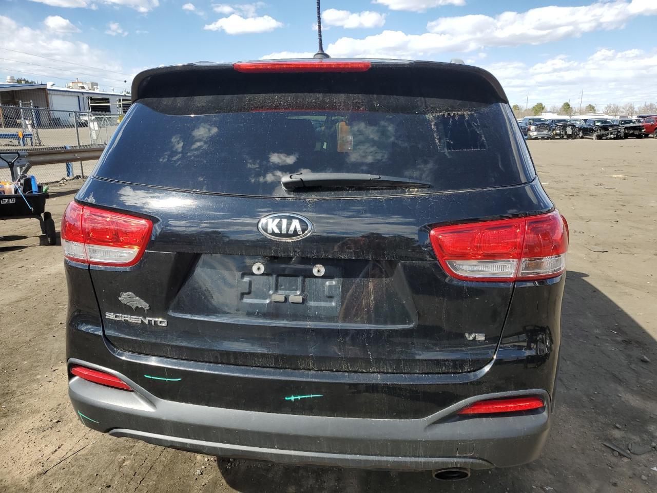 2016 KIA SORENTO LX - Image 6