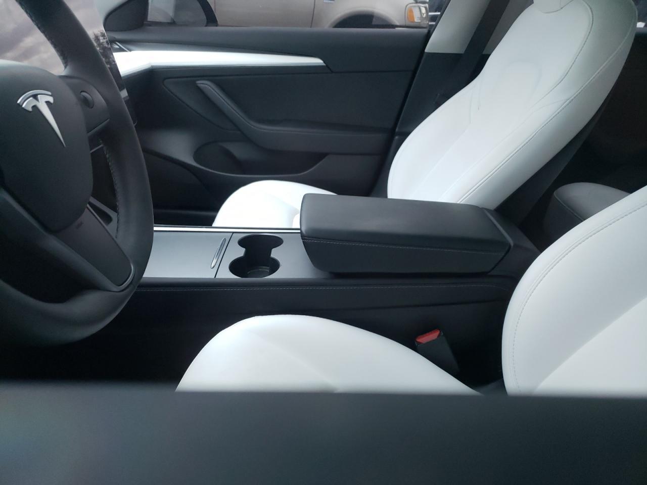 2022 TESLA MODEL 3 - Image 7