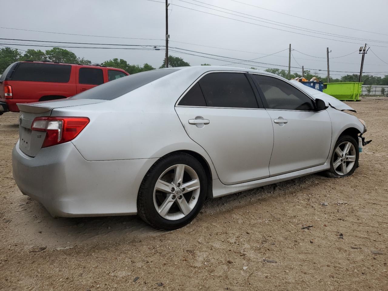2014 TOYOTA CAMRY L - Image 3