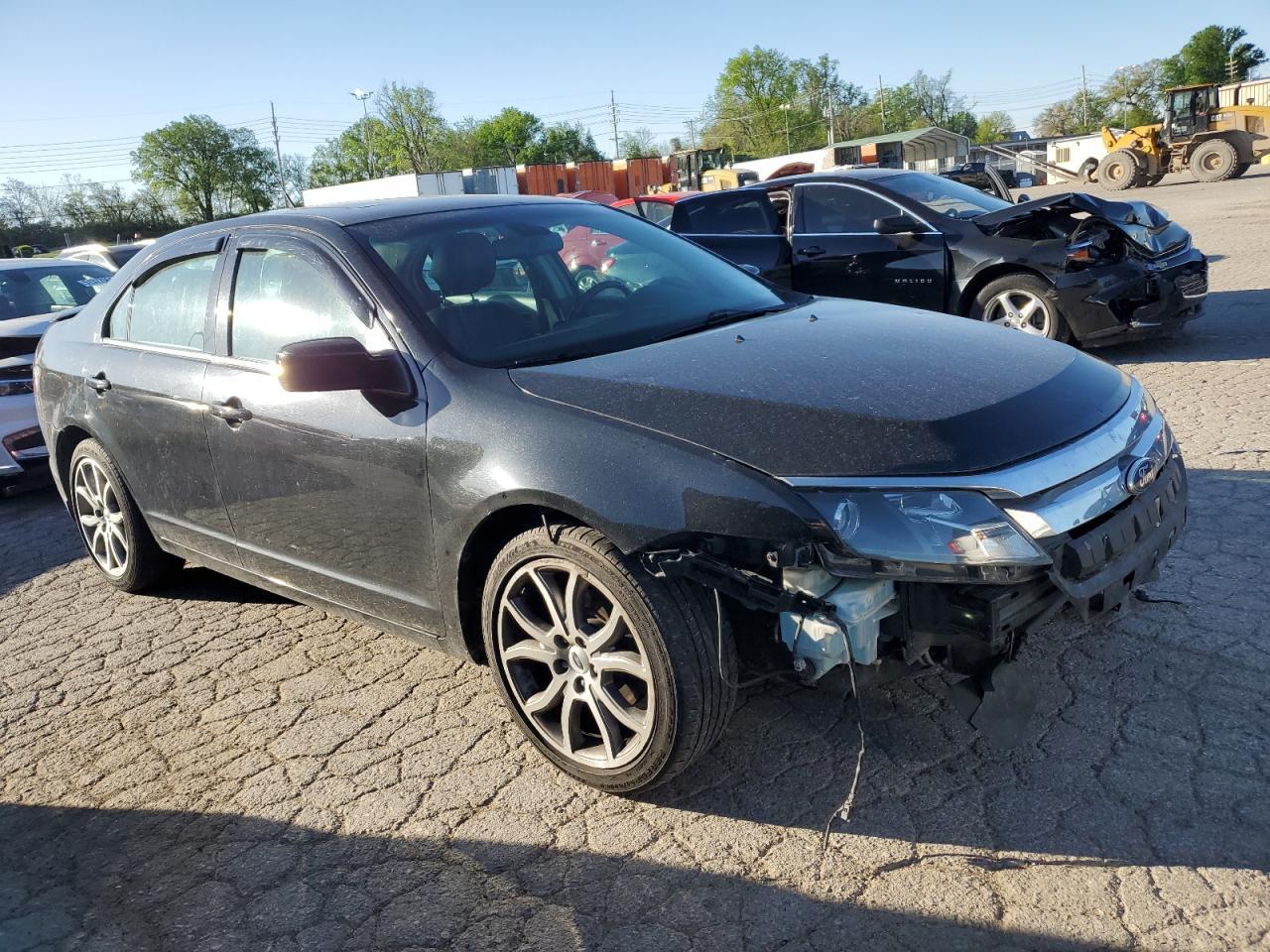 2012 FORD FUSION SEL - Image 4