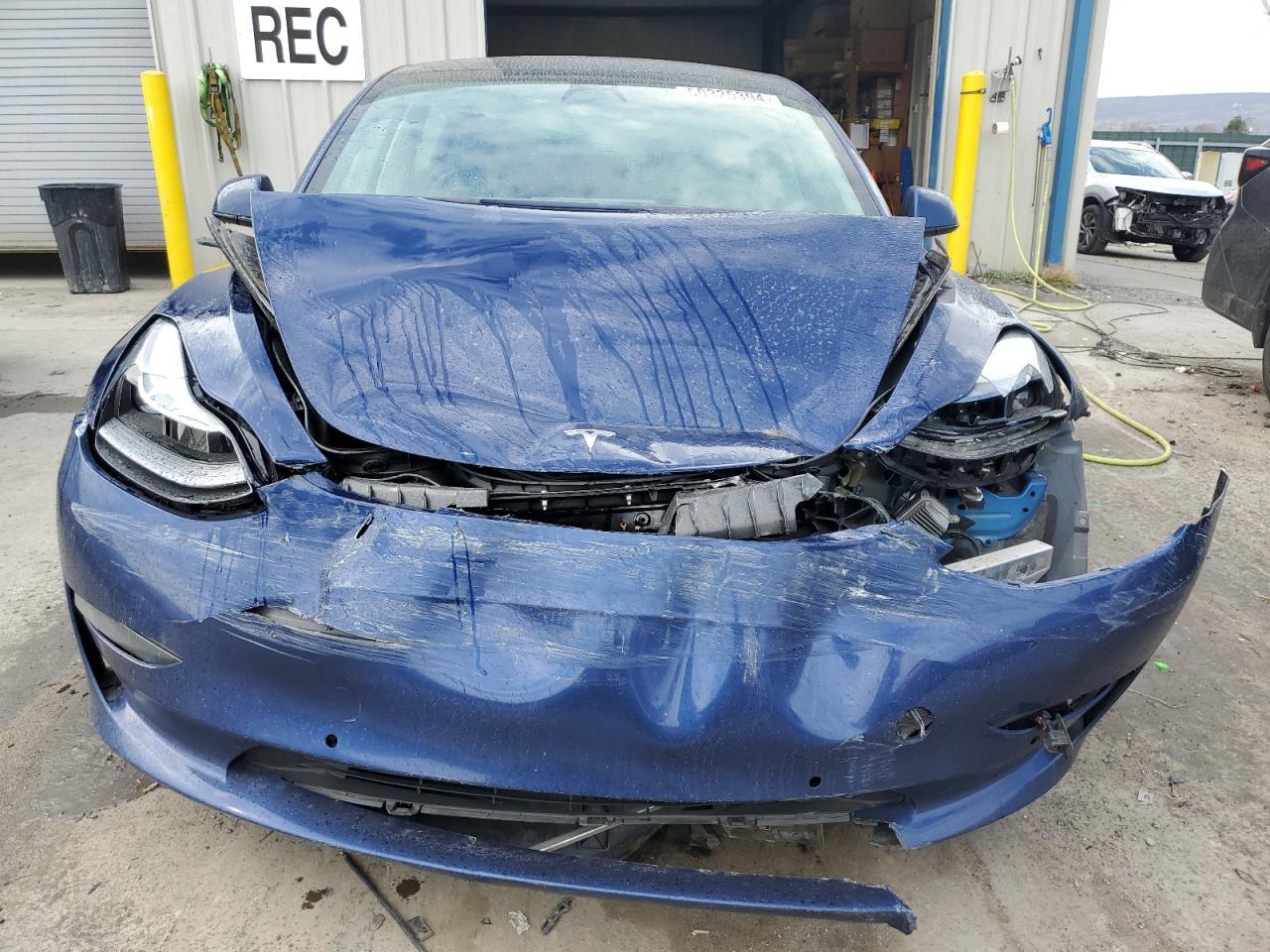 2021 TESLA MODEL 3 - Фото 5