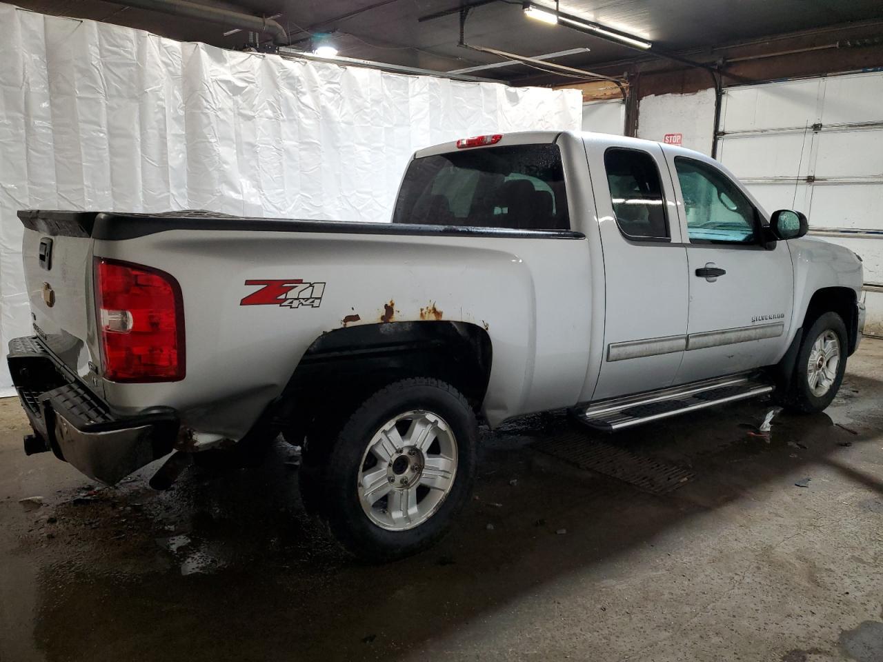 2012 CHEVROLET SILVERADO - Image 3