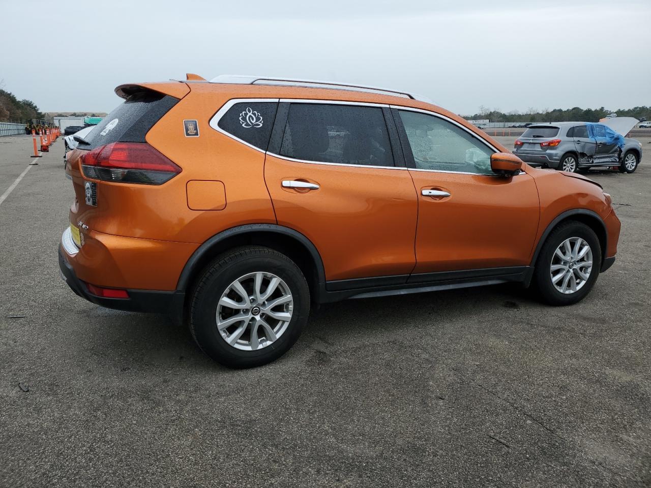 2018 NISSAN ROGUE S - Image 3