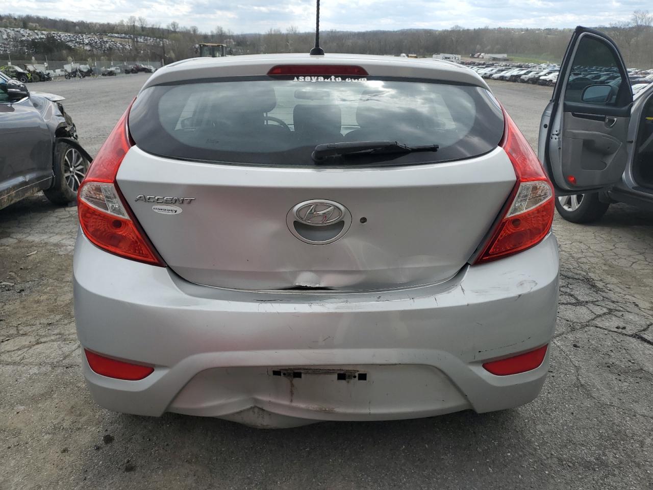 2016 HYUNDAI ACCENT SE - Фото 6