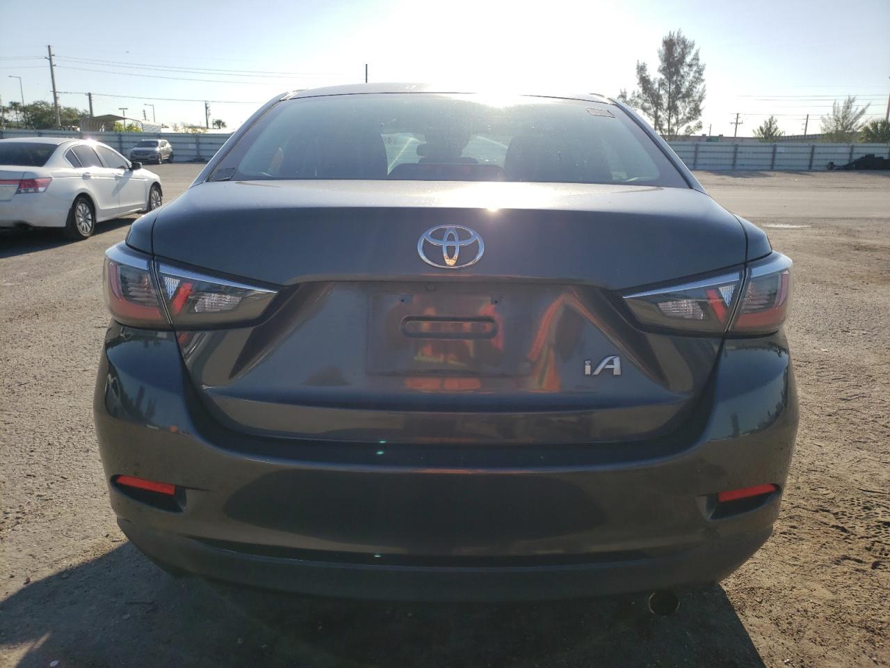 2017 TOYOTA YARIS IA - Image 6