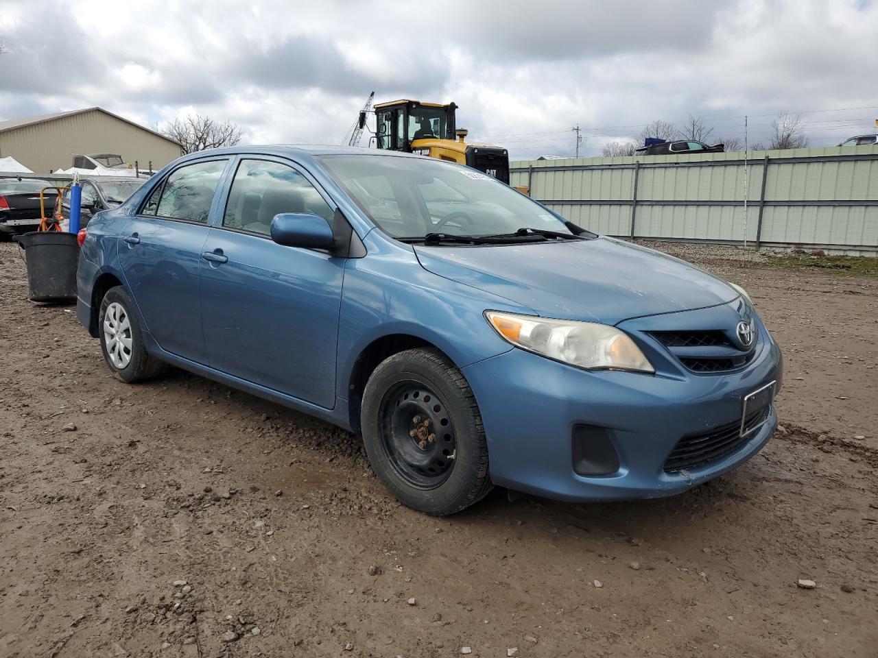 2013 TOYOTA COROLLA BA - Фото 4